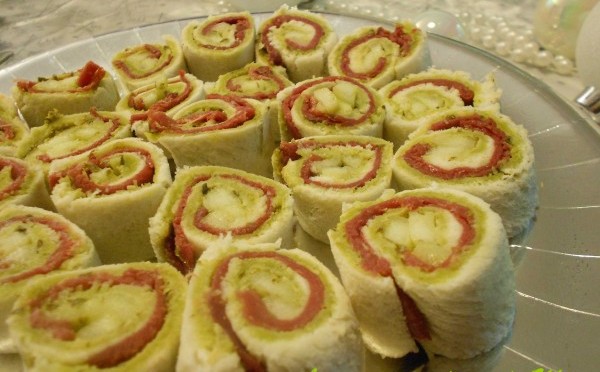 Noel 13 Idee Aperitif Roules Magret De Canard Pesto Et Pomme Les Gourmandises De Nemo