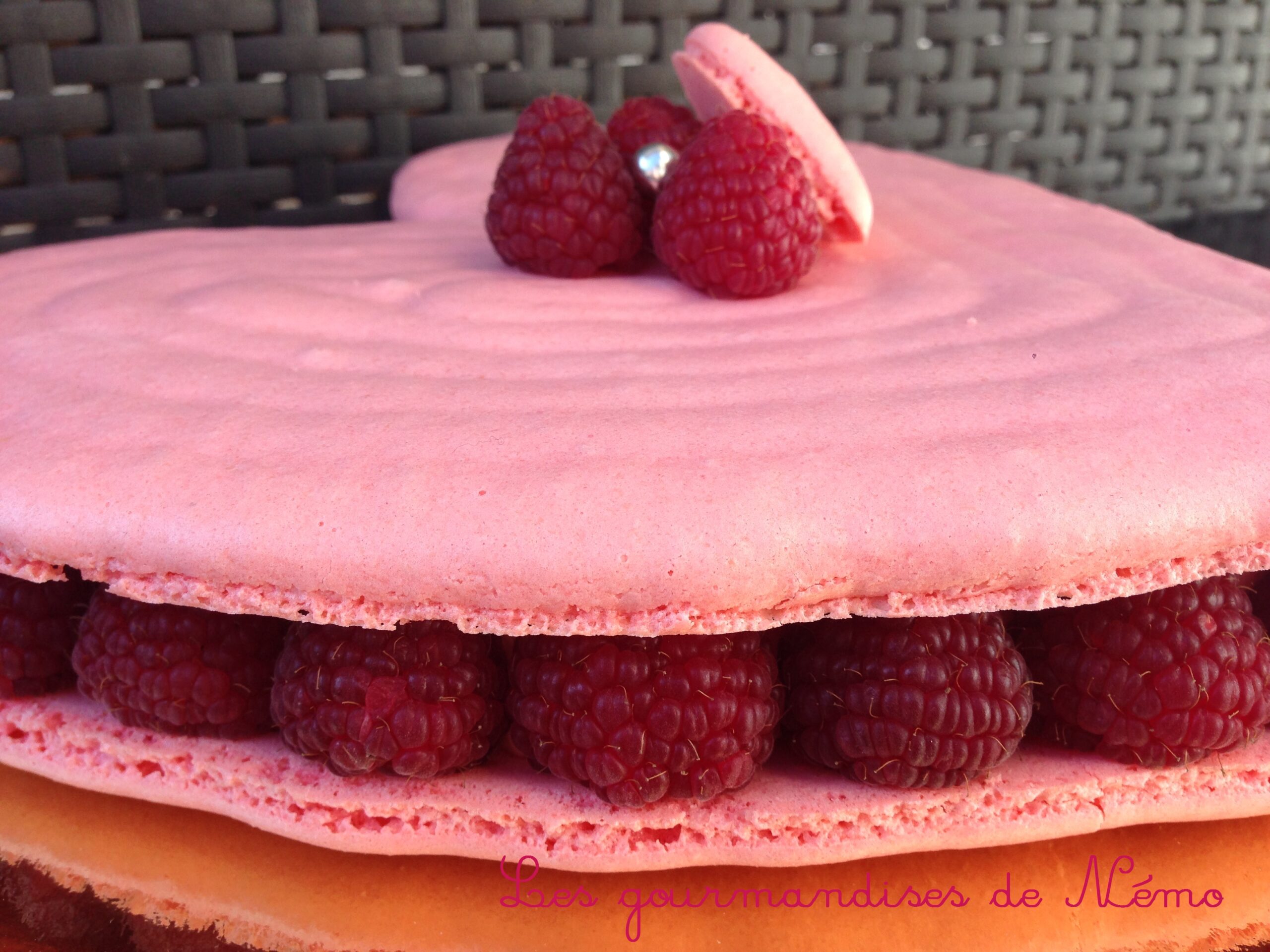 Grand Macaron Coeur Pour La Saint Valentin Les Gourmandises De Nemo Grand Macaron Coeur Pour La Saint Valentin Les Gourmandises De Nemo