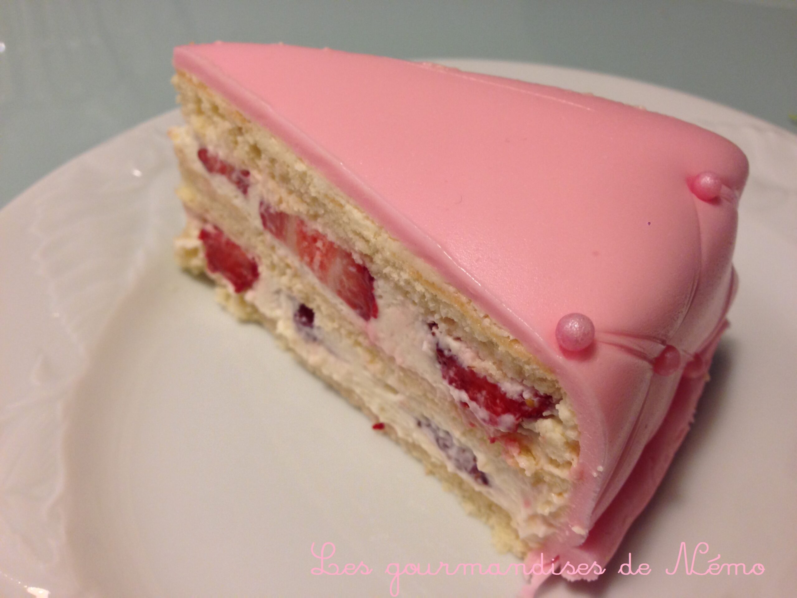 Gateau Princesse Effet Matelasse Sur Faux Fraisier Les