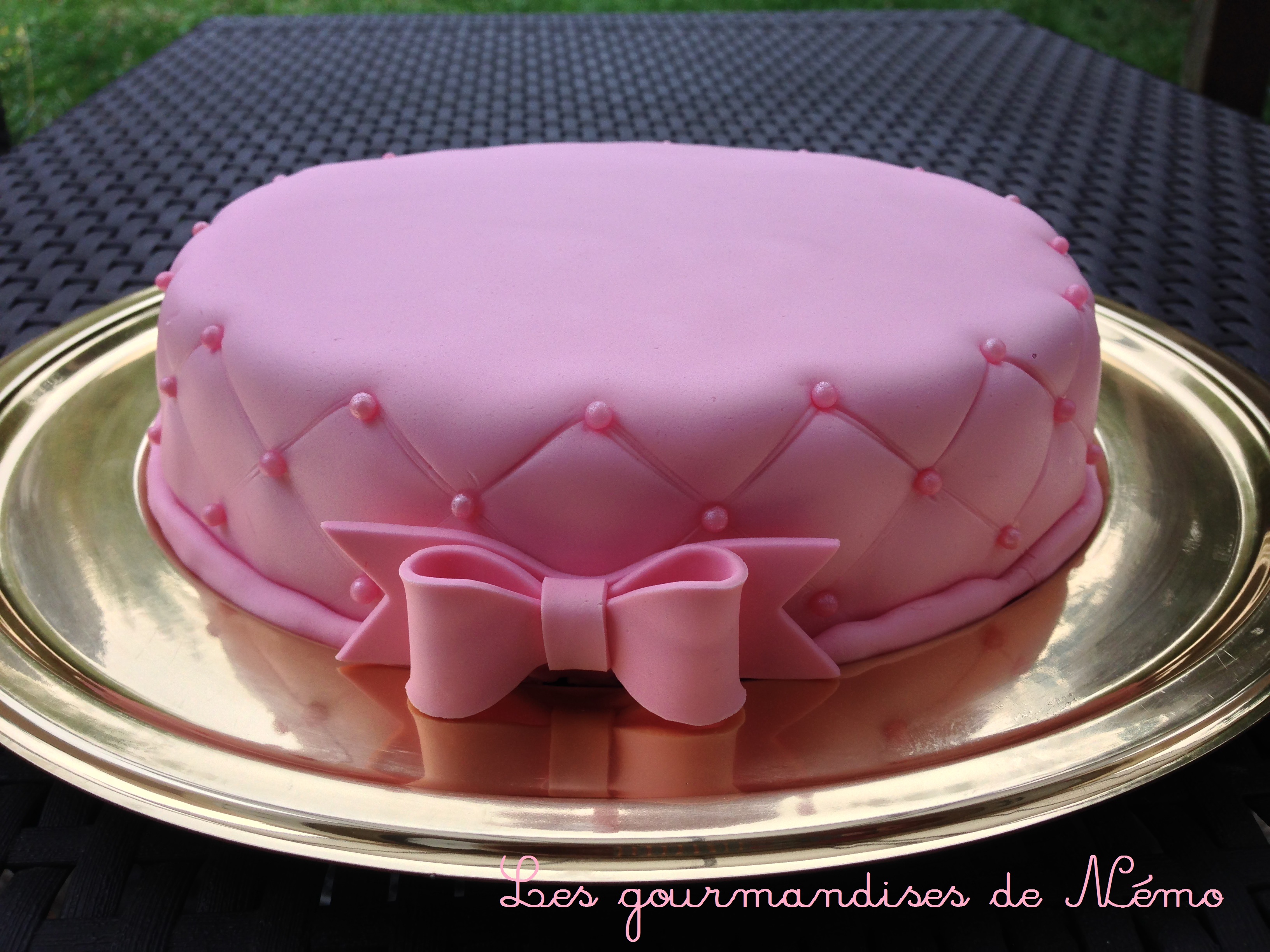 Gateau Princesse Effet Matelasse Sur Faux Fraisier Les Gourmandises De Nemo Gateau Princesse Effet Matelasse Sur Faux Fraisier Les Gourmandises De Nemo