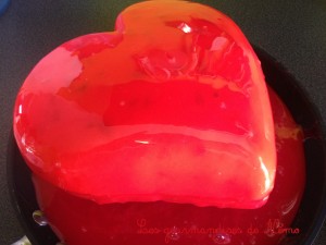 insert framboise, entremet coeur saint valentin, entremet framboise et nougat, glaçage miroir rose, glaçage miroir rouge, moule coeur saint valentin, recette de desserts en coeur saint valentin