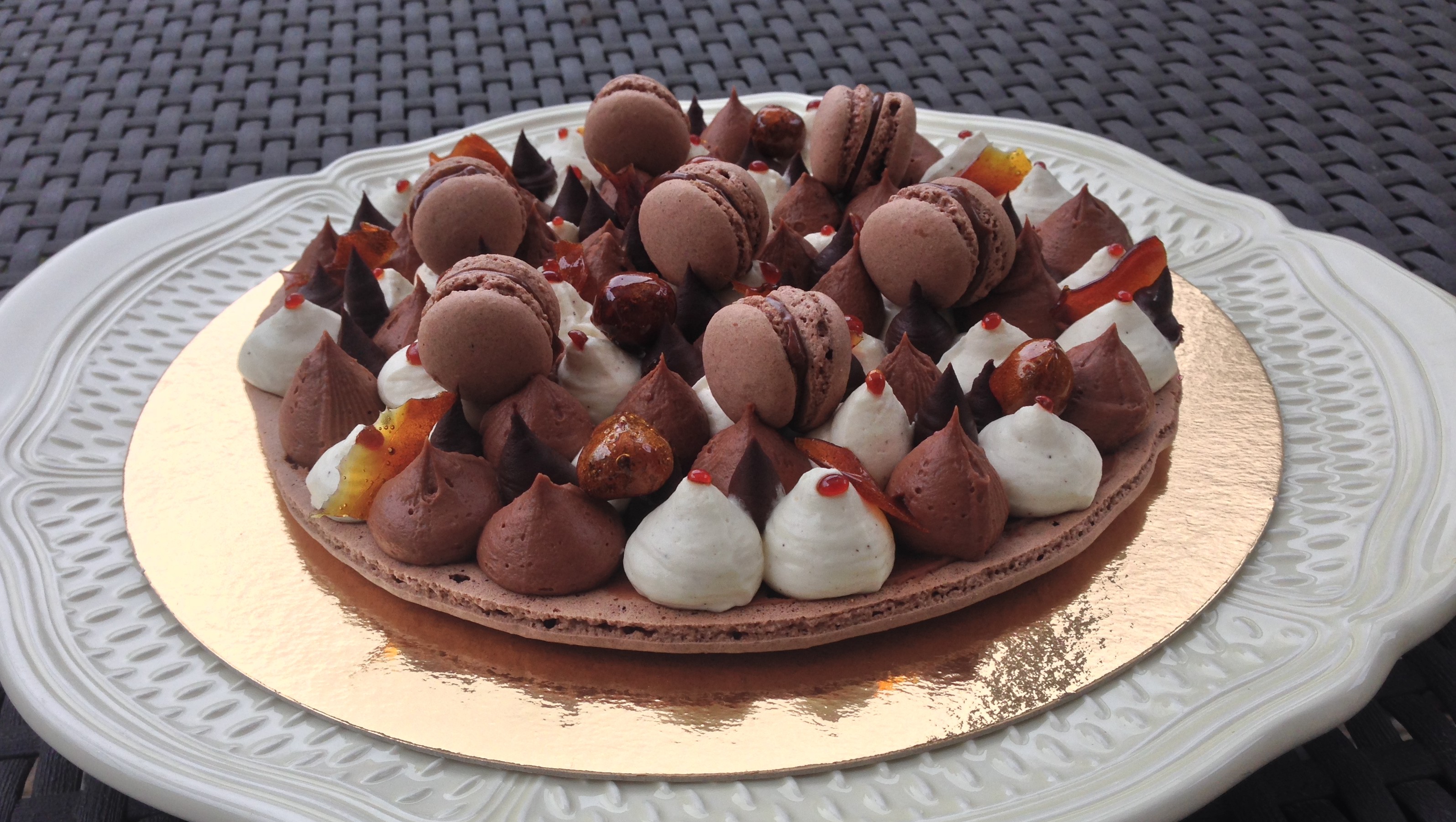 Macaron Geant Aux Trois Chocolats Facon Fantastik Les Gourmandises De Nemo Macaron Geant Aux Trois Chocolats Facon Fantastik Les Gourmandises De Nemo