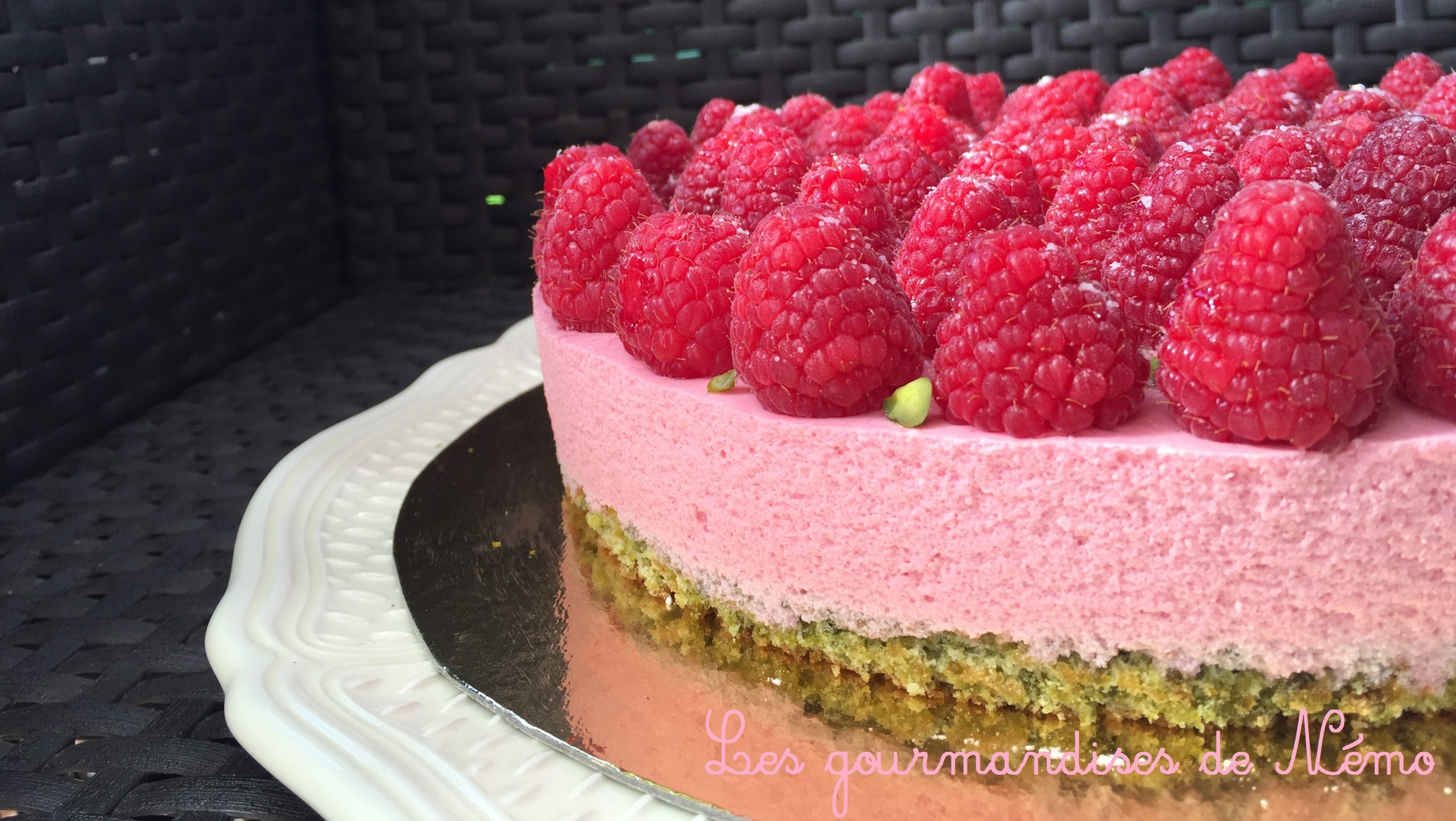 Entremet Pistache Framboises Les Gourmandises De Nemo