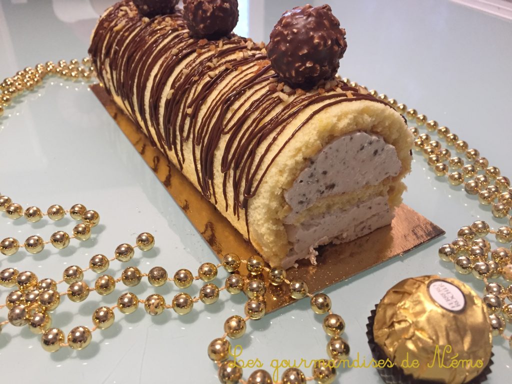 bûche ferrero rocher, recettes de buches de noel, recettes de buche facile, recettes de buches rapides, recettes rapides de desserts de noel, recettes avec des ferrero rochers, recettes de buche au chocolat, recette de buche legere, recette de buches avec mousse