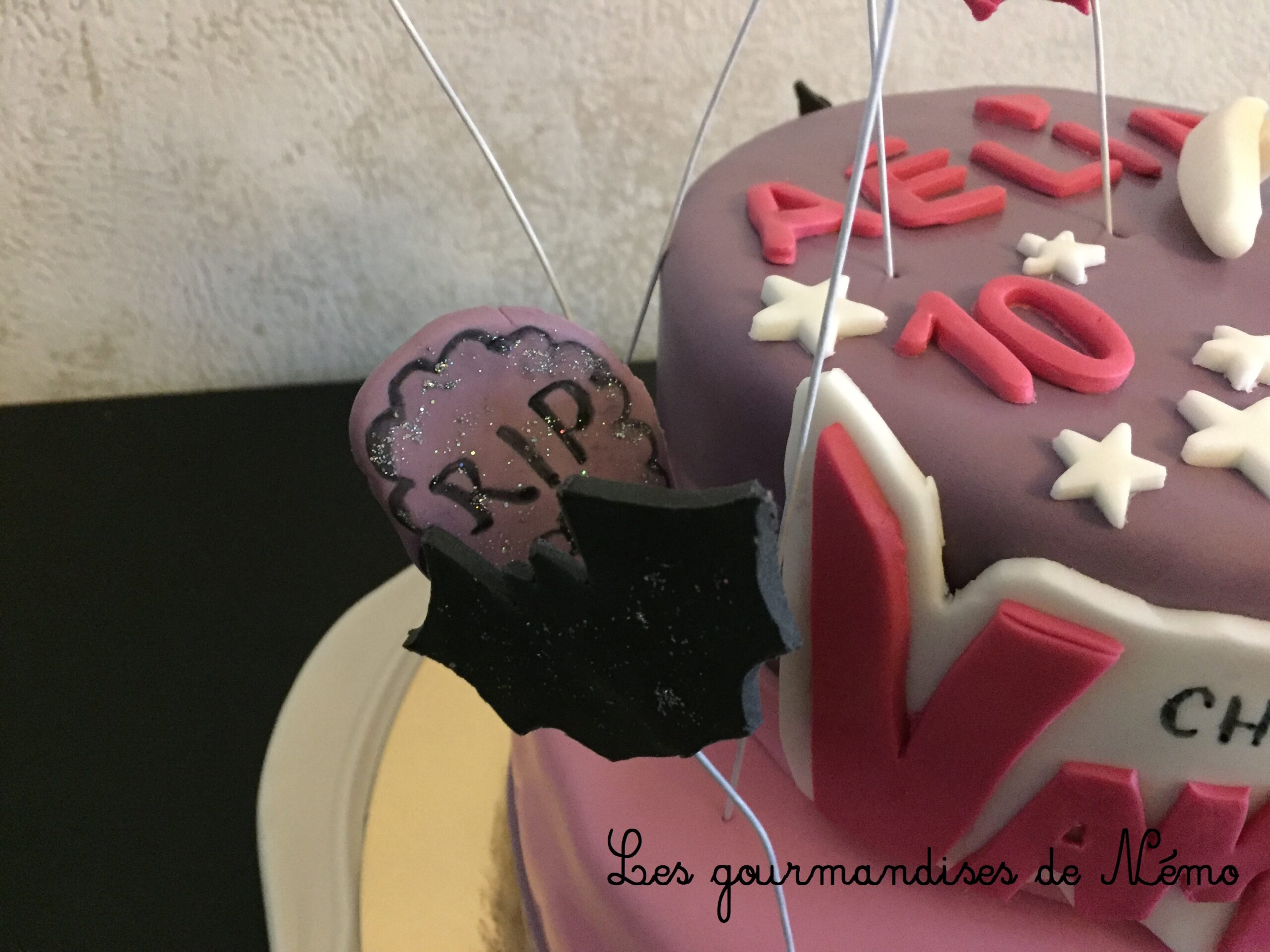 Huzzak Klasszikus Csuszott Cipo Chica Vampiro Gateau Anniversaire Recette Apartmani Pineta Com