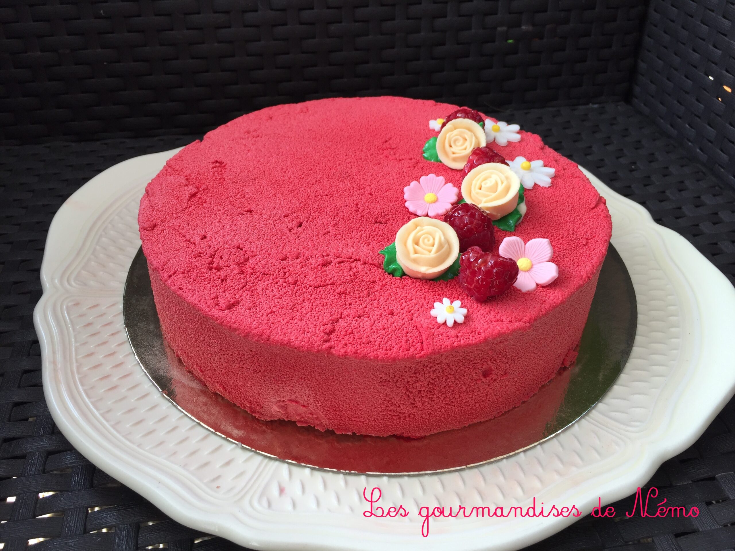 Entremet framboise amande – Les Gourmandises de Némo