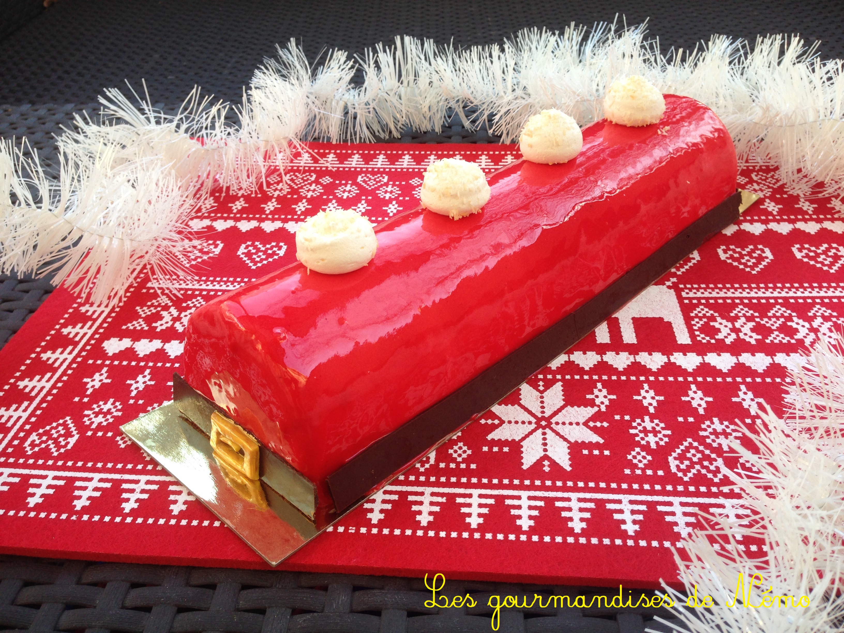 Bûche à la pistache et à la framboise Recette Noël